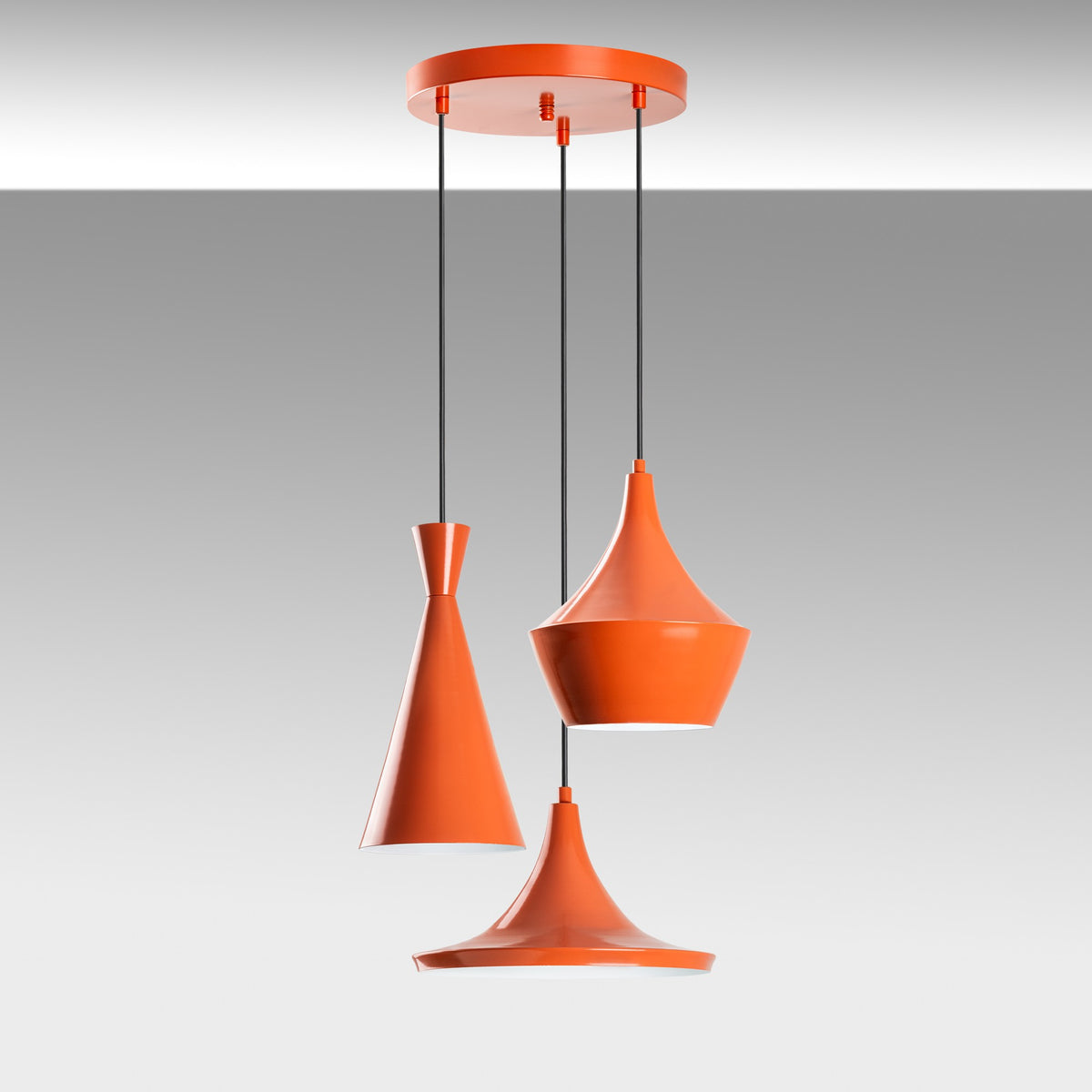 Tom Pendellampe - Orange in Orange präsentiert im Onlineshop von KAQTU Design AG. Pendelleuchte ist von Opviq