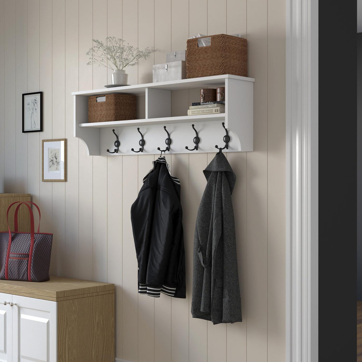 P2 Garderobe - Weiss in Weiss präsentiert im Onlineshop von KAQTU Design AG. Kleiderhaken ist von Hanah Home