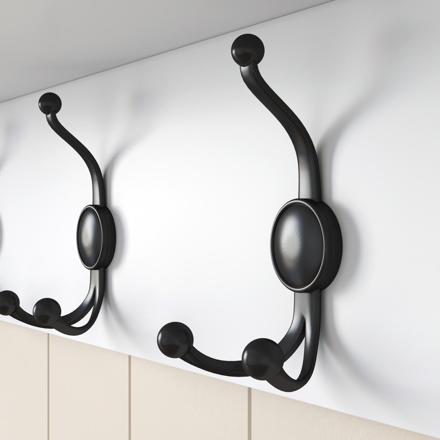 P2 - 439 in Weiss präsentiert im Onlineshop von KAQTU Design AG. Garderobe ist von Hanah Home