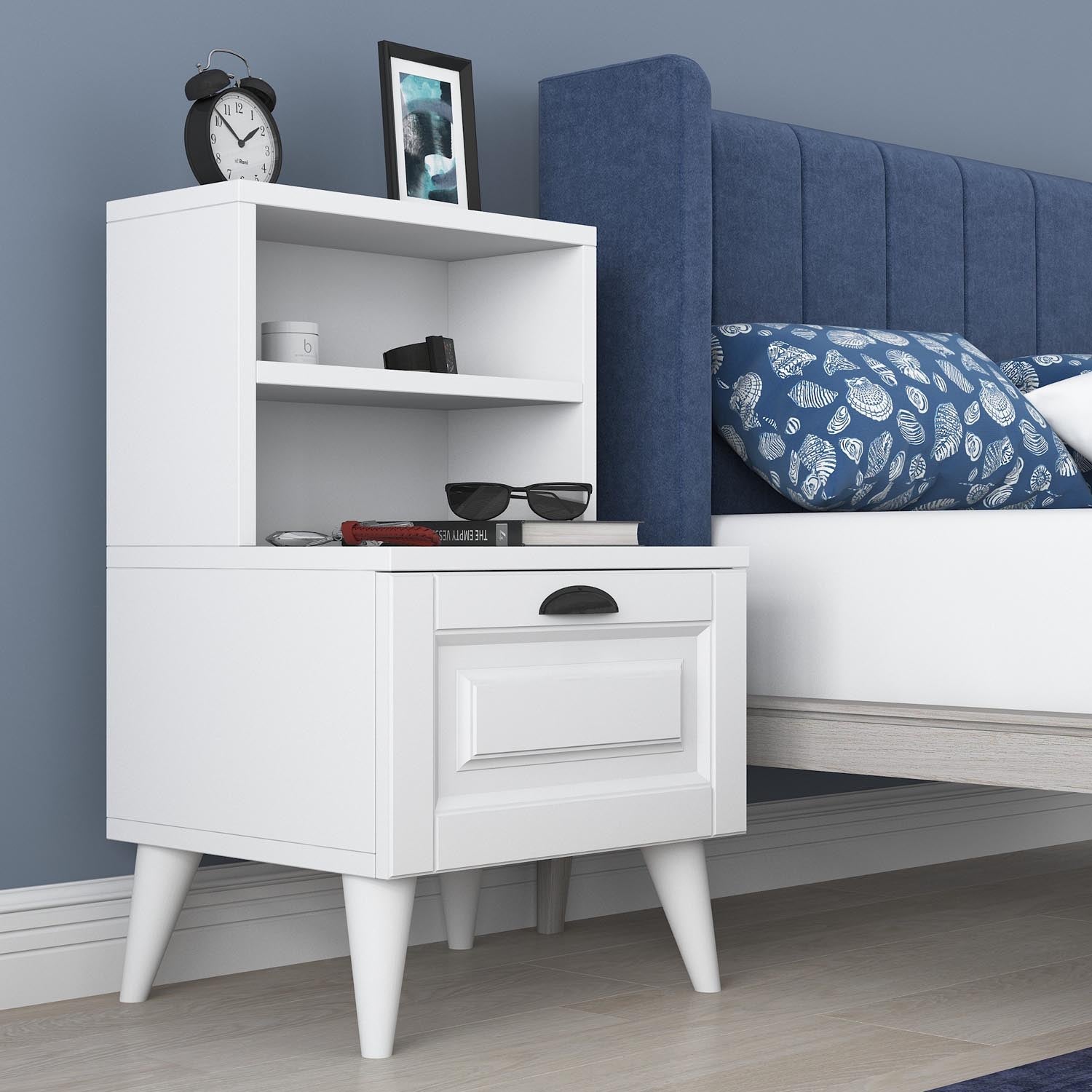 BD105 - 2785 in Weiss präsentiert im Onlineshop von KAQTU Design AG. Nachttisch ist von Hanah Home