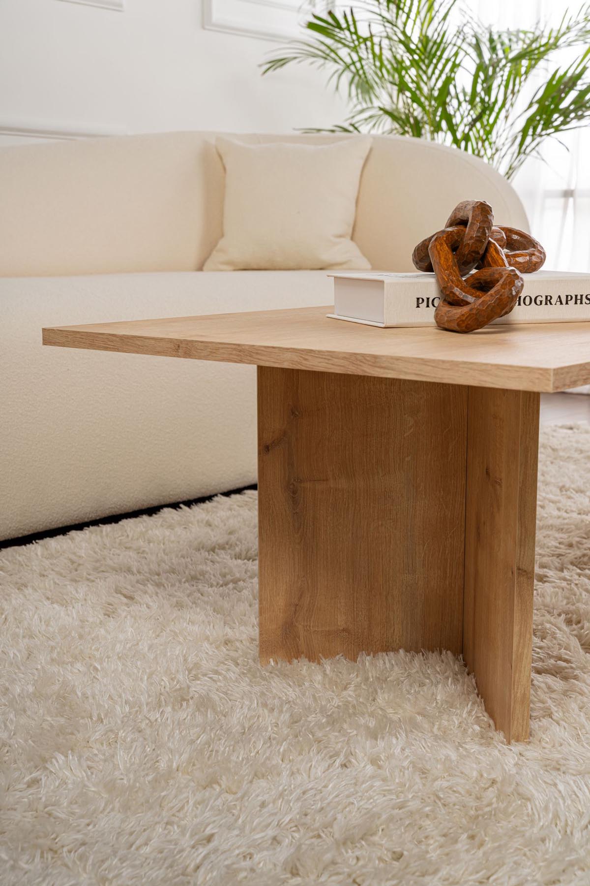 Sabin - Sapphire Oak in Saphir- Eiche präsentiert im Onlineshop von KAQTU Design AG. Beistelltisch ist von Nordure