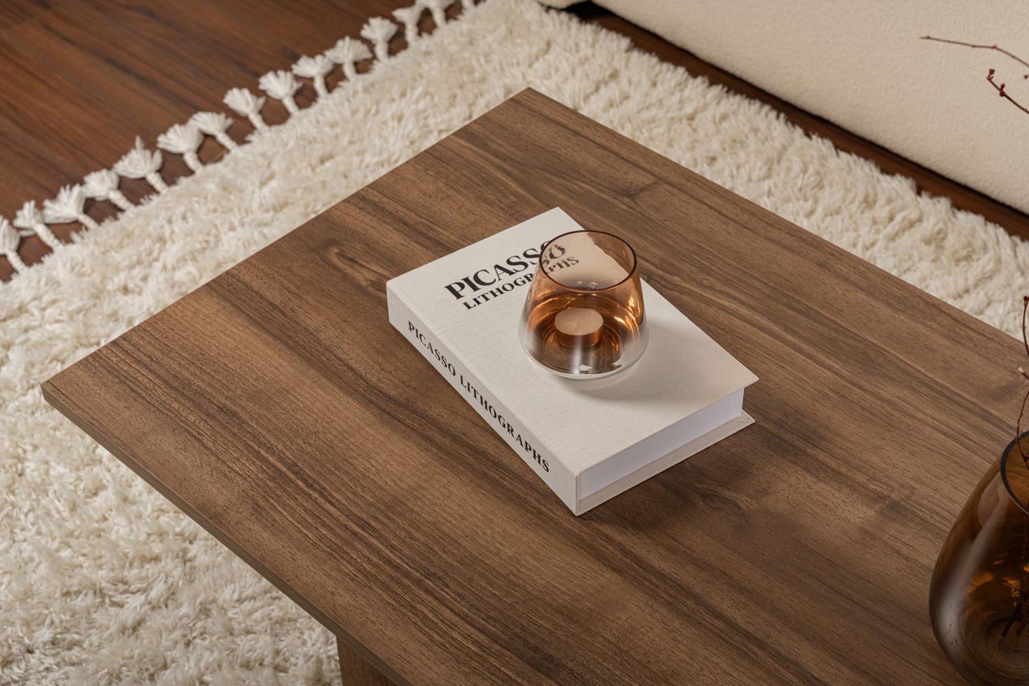 Sabin - Walnut in Walnuss präsentiert im Onlineshop von KAQTU Design AG. Beistelltisch ist von Nordure