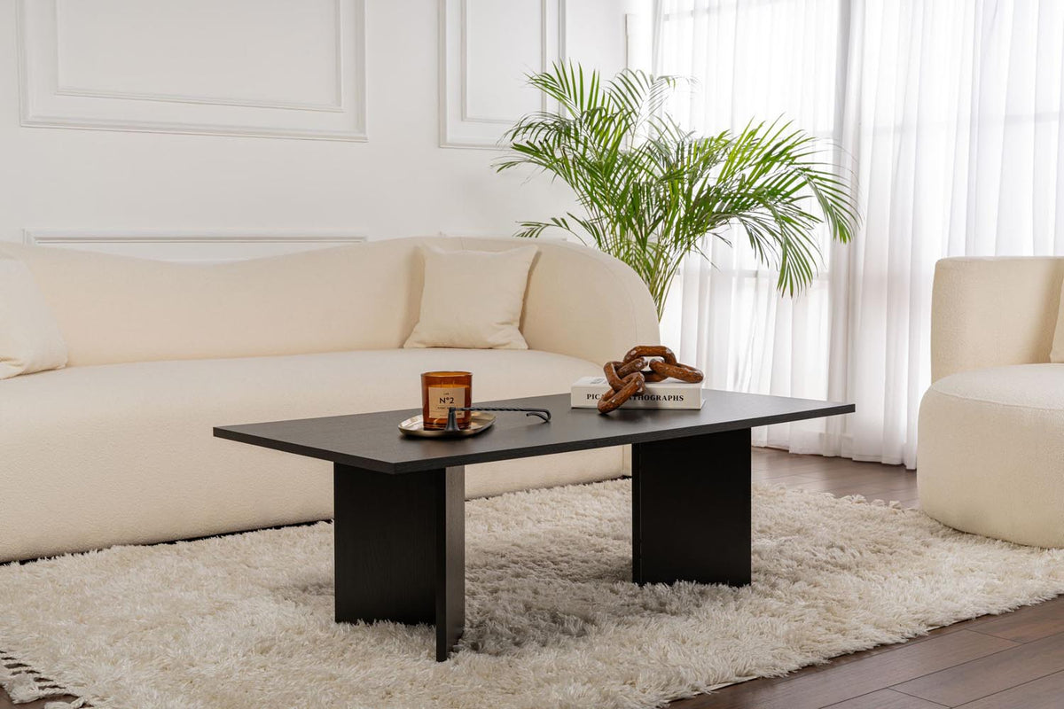 Sabin Sofatisch - Holz Schwarz in Holz Schwarz präsentiert im Onlineshop von KAQTU Design AG. Couchtisch ist von Nordure