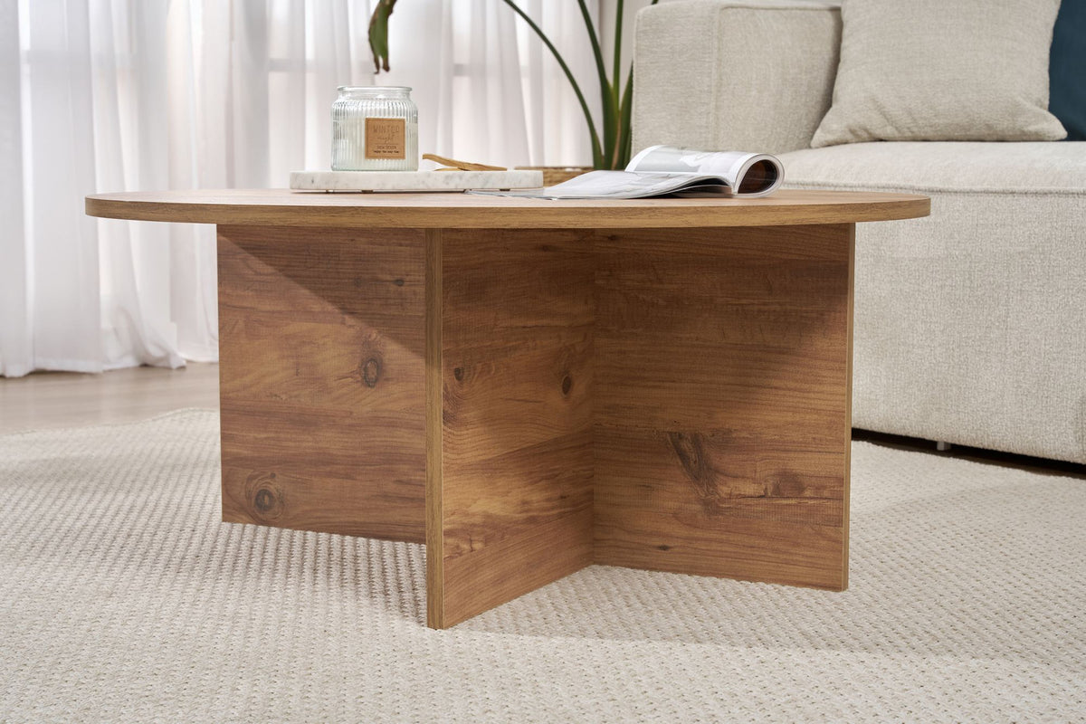 Quadratischer Couchtisch aus melaminbeschichteter Spanplatte in Atlantik Kiefer, 90 x 90 x 40 cm, schlichte Optik im Wohnzimmer.