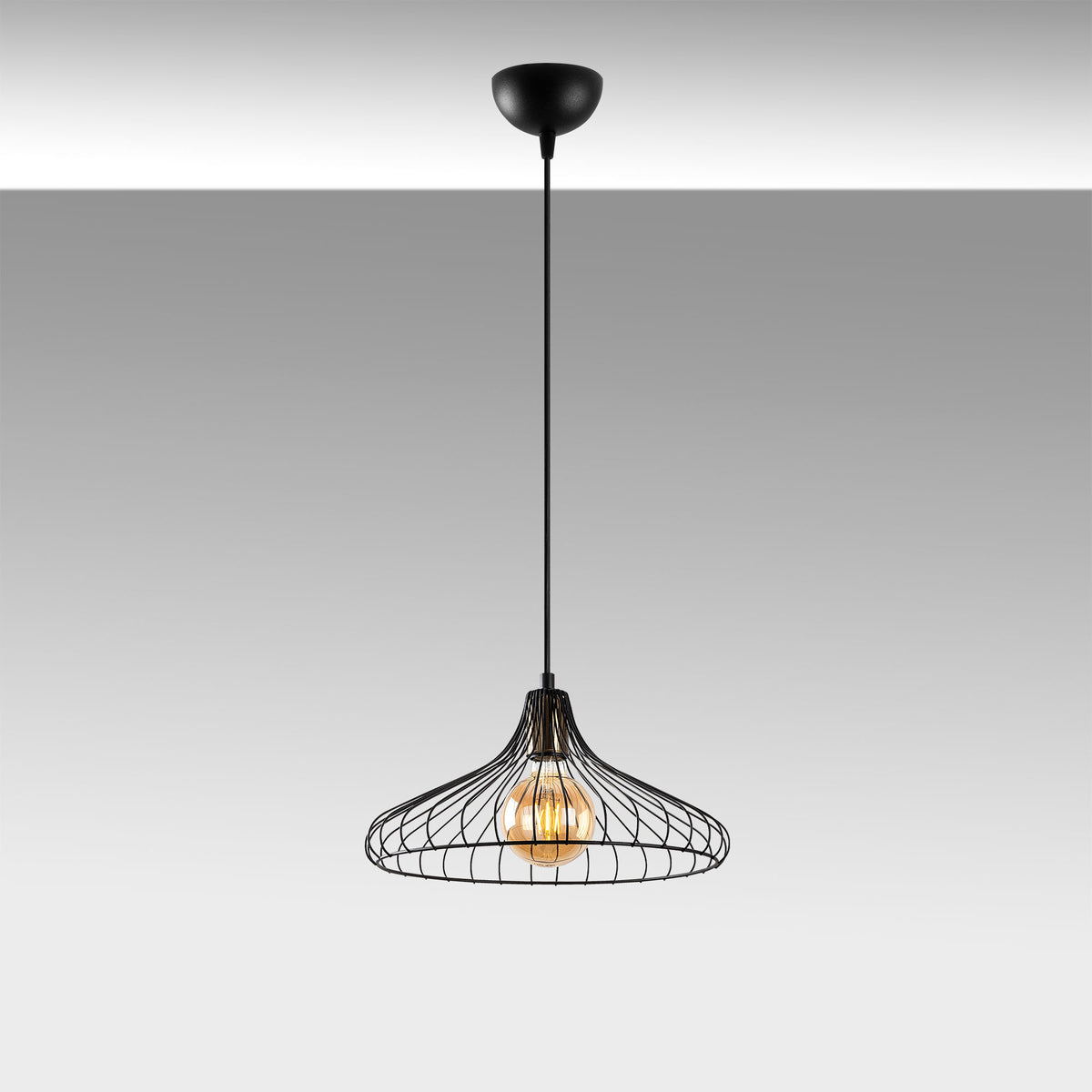 Depay Pendellampe - Schwarz Antiquität in Schwarz Antiquität präsentiert im Onlineshop von KAQTU Design AG. Pendelleuchte ist von Opviq