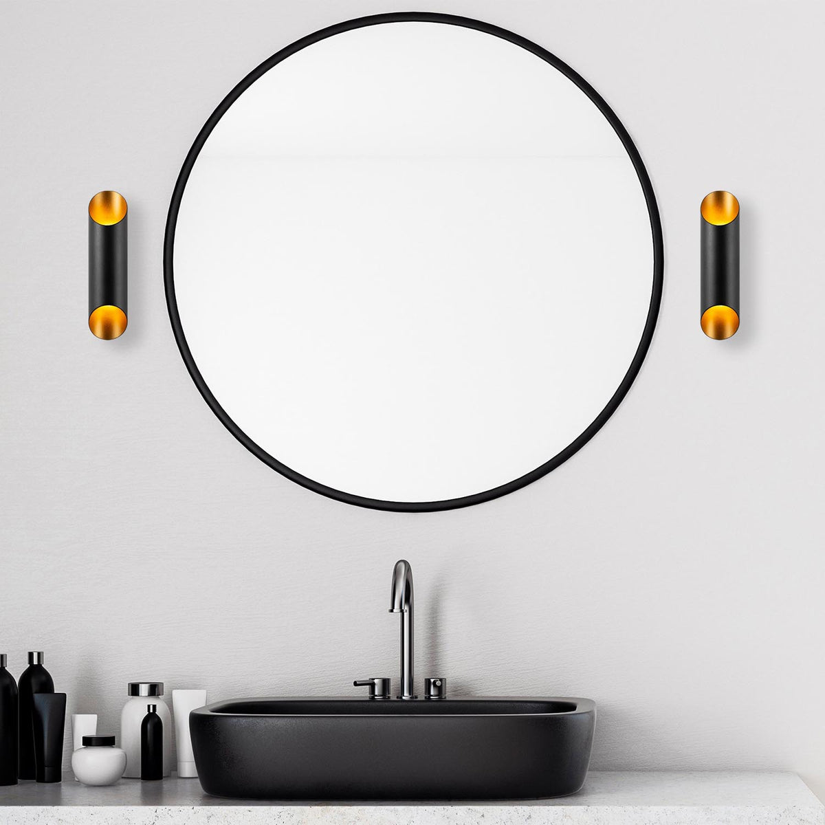 Cut Wandleuchte - Schwarz Gold in Schwarz Gold präsentiert im Onlineshop von KAQTU Design AG. Wandleuchte ist von Opviq