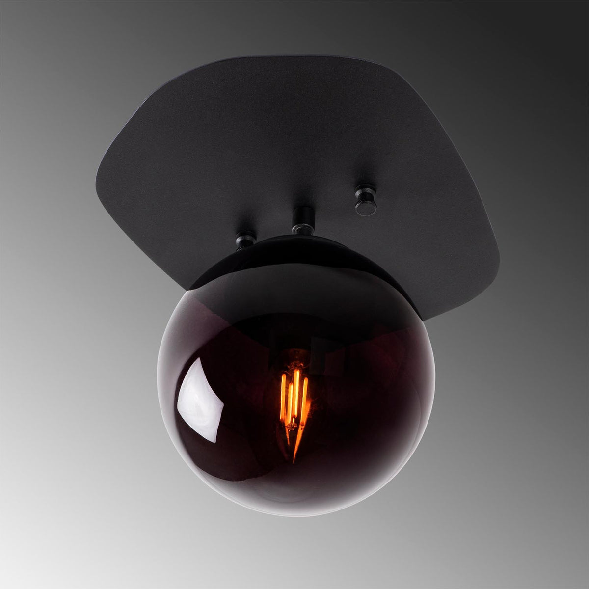 Well Deckenlampe - Schwarz in Schwarz präsentiert im Onlineshop von KAQTU Design AG. Deckenleuchte ist von Opviq