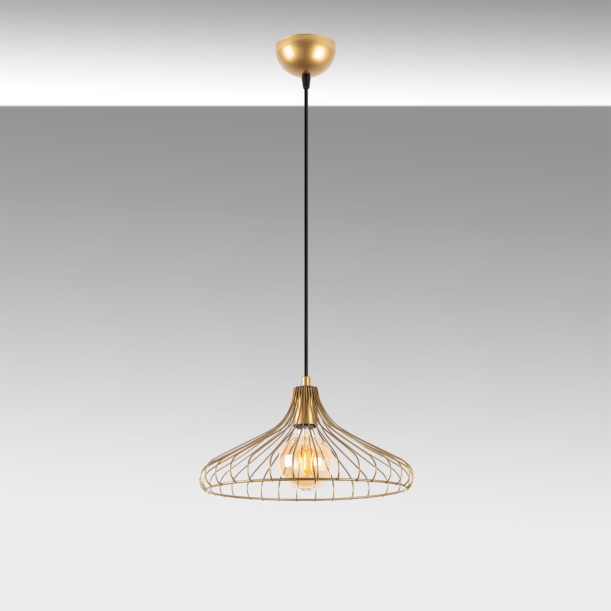 DEPAY-11251 in Glänzendes Gold präsentiert im Onlineshop von KAQTU Design AG. Pendelleuchte ist von Opviq
