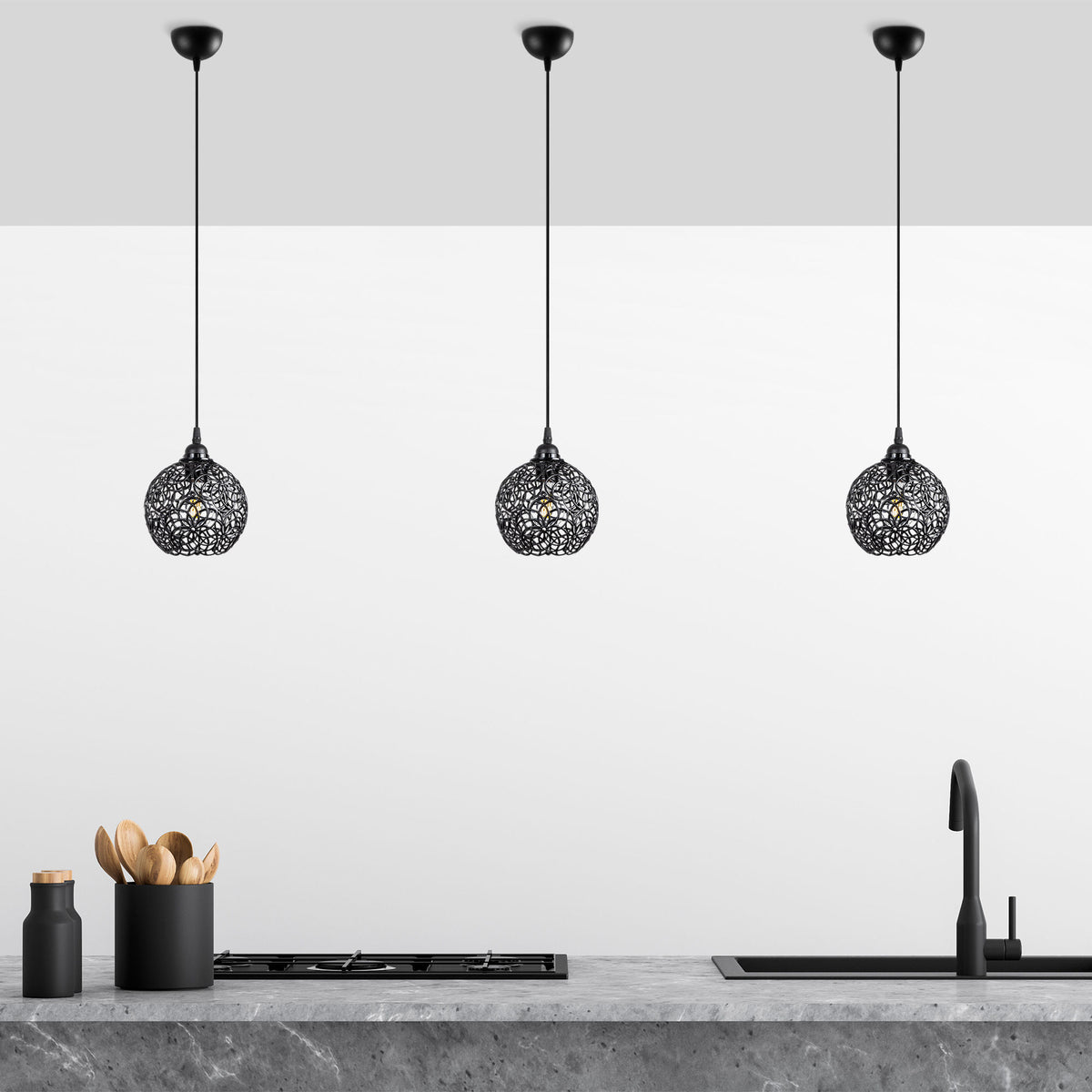 Hay Pendellampe - Schwarz in Schwarz präsentiert im Onlineshop von KAQTU Design AG. Pendelleuchte ist von Opviq