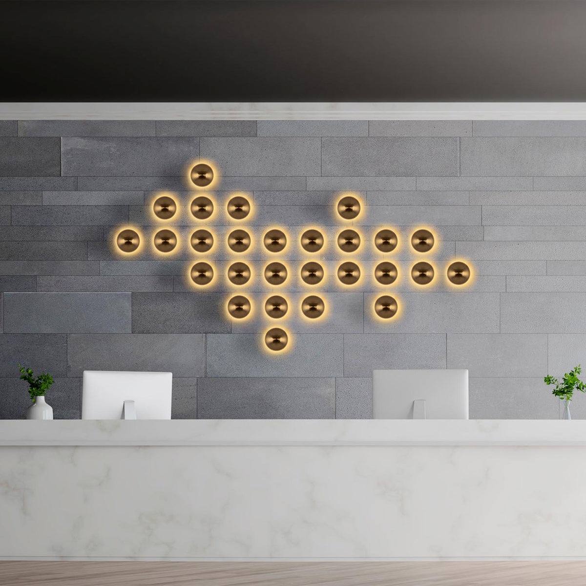 Fungal Wandleuchte - Gold in Gold präsentiert im Onlineshop von KAQTU Design AG. Wandleuchte ist von Opviq