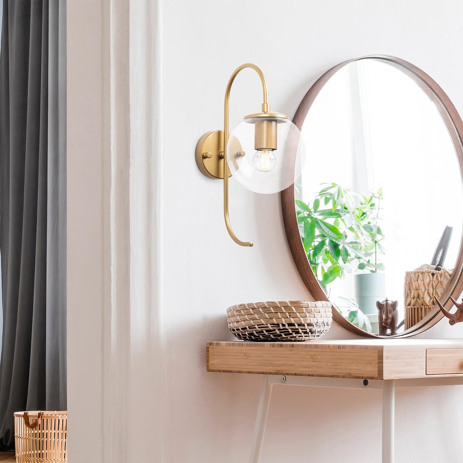 Jewel - 10560 in Glänzendes Gold präsentiert im Onlineshop von KAQTU Design AG. Wandleuchte ist von Opviq