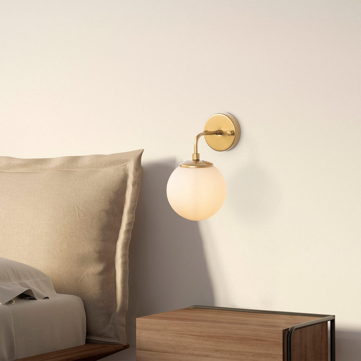 Horn Wandleuchte - Gold in Gold präsentiert im Onlineshop von KAQTU Design AG. Wandleuchte ist von Opviq