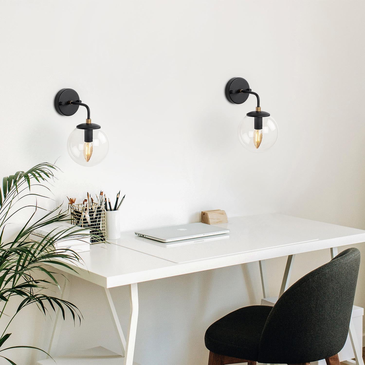 Horn - 12218 in Schwarz Gold präsentiert im Onlineshop von KAQTU Design AG. Wandleuchte ist von Opviq