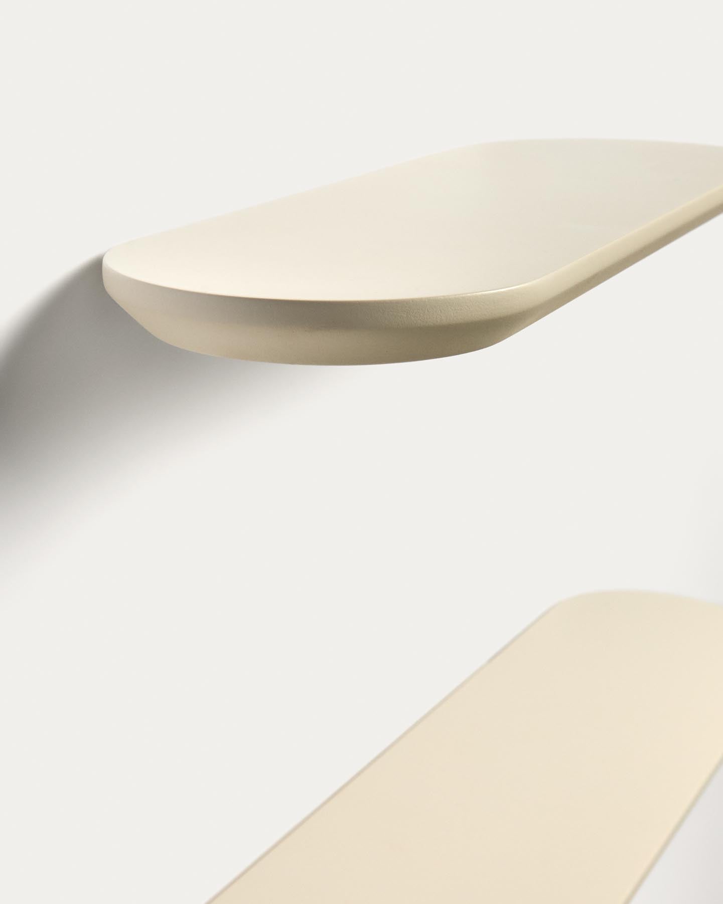 Set Arely aus 2 MDF-Regalen mit beigefarbener Lackierung, 35 cm/55 cm in Beige präsentiert im Onlineshop von KAQTU Design AG. Badzubehör ist von Kave Home