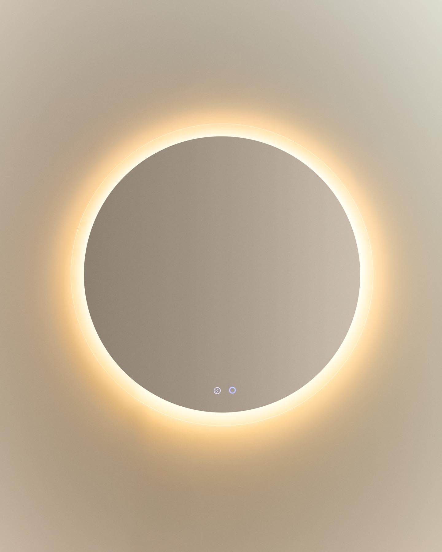 Runder Badezimmerspiegel Mervi mit LED-Licht und Anti-Beschlag-Funktion, Ø 80 cm in Transparent präsentiert im Onlineshop von KAQTU Design AG. Badzubehör ist von Kave Home