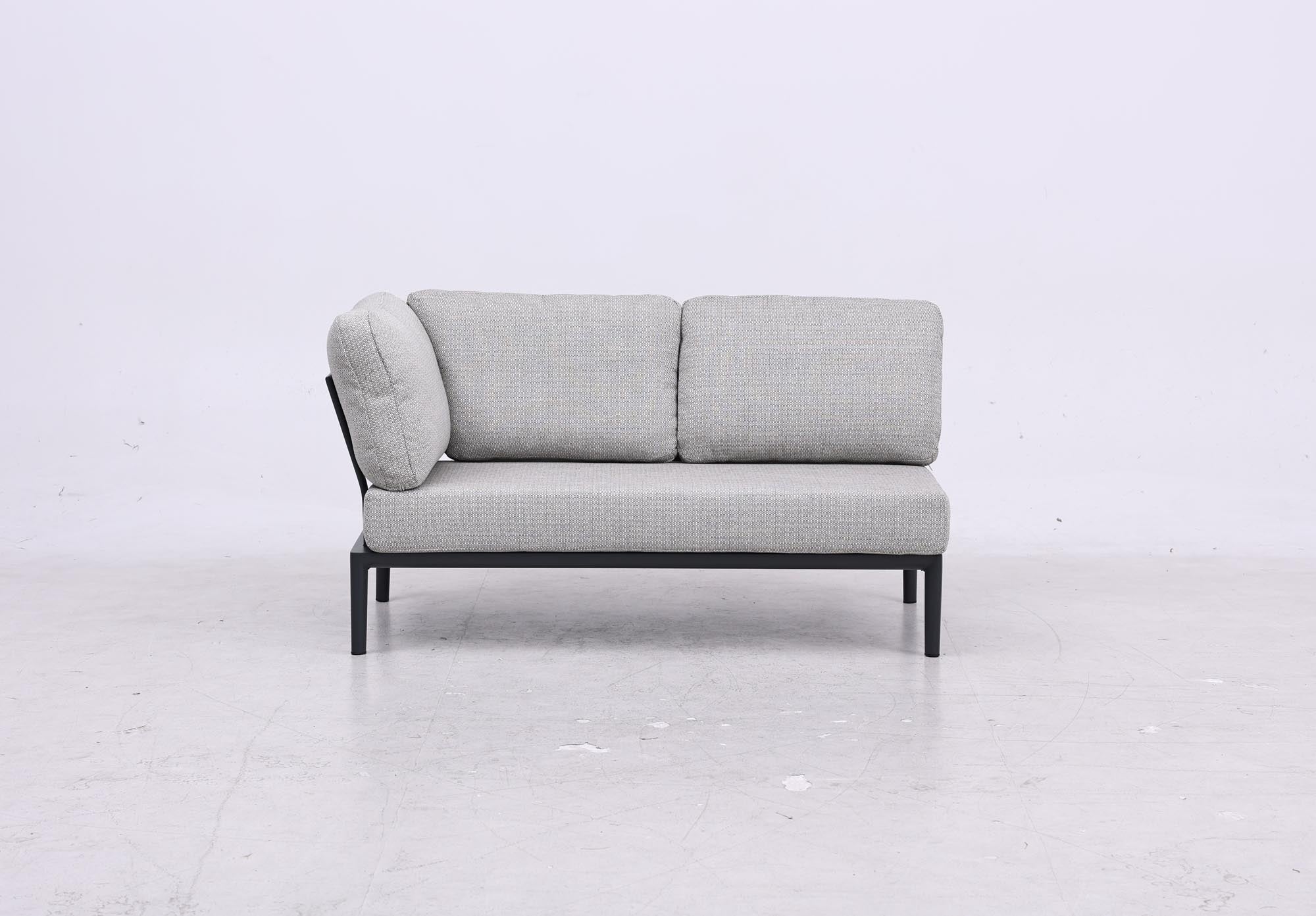 Gartensofa 2-Sitzer mit Ecke Fiore in Anthrazit präsentiert im Onlineshop von KAQTU Design AG. Lounge Sofa ist von Be Garden