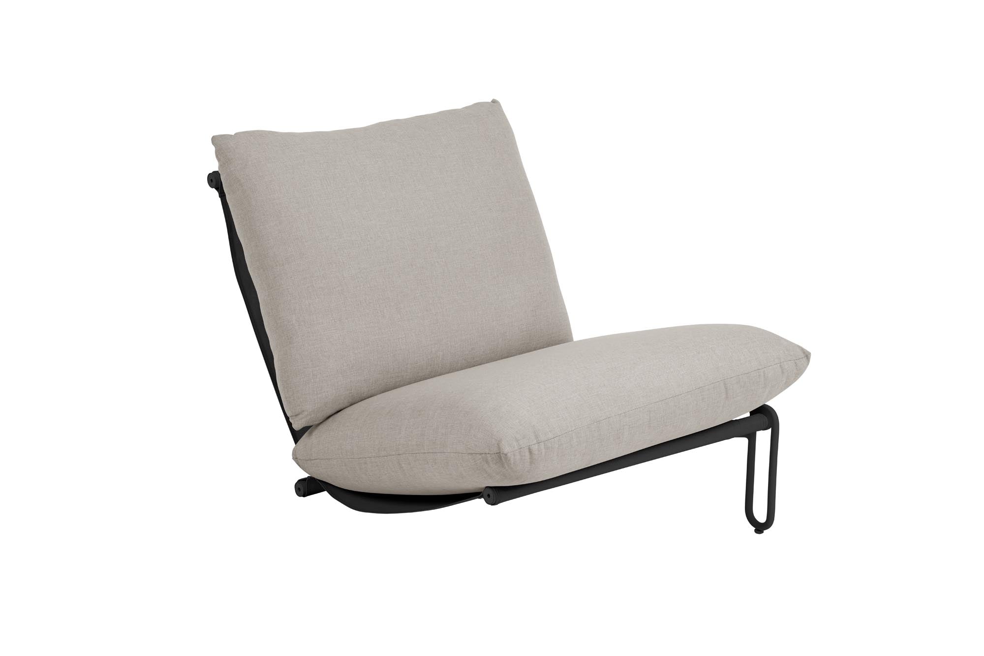Modernes Mittelstück des Blixt Lounger von Be Garden, ideal für entspannte Stunden im Freien und ansprechende Gartenmöbel-Arrangements.