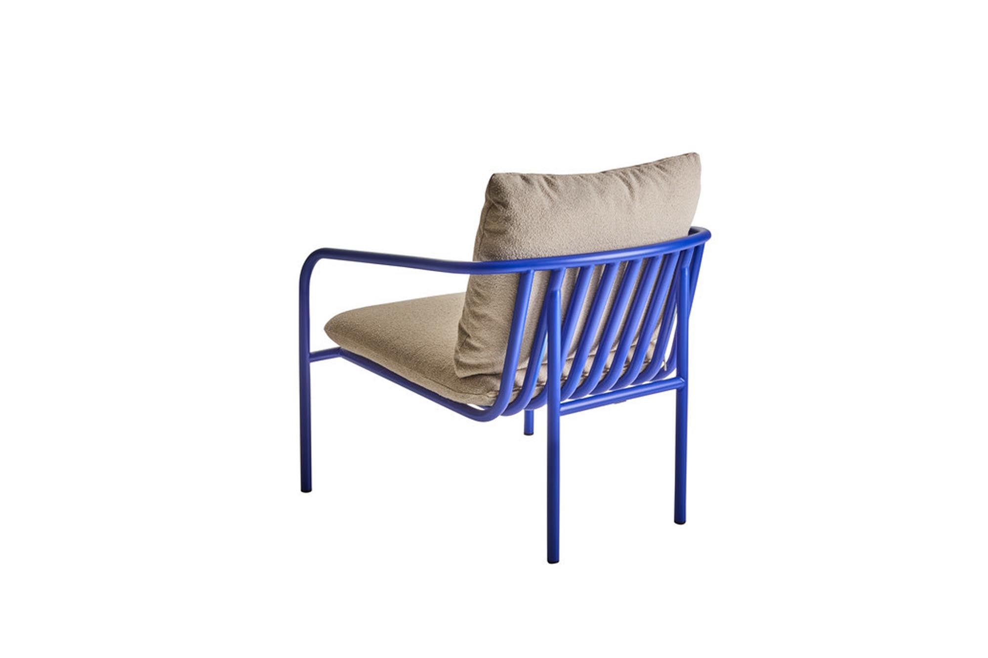 Gartensessel Bendt mit Armlehnen in Blau-beige präsentiert im Onlineshop von KAQTU Design AG. Outdoor-Sessel mit Armlehnen ist von Be Garden