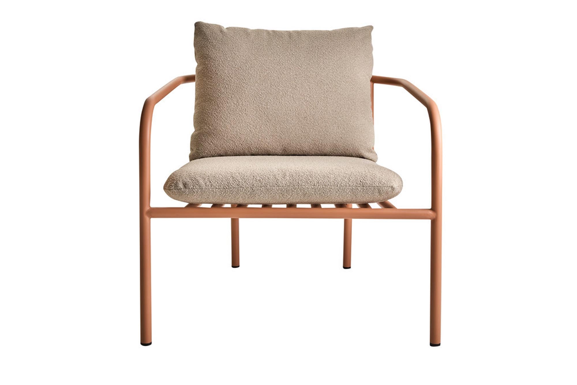 Gartensessel Bendt mit Armlehnen in Pfirsich-beig präsentiert im Onlineshop von KAQTU Design AG. Outdoor-Sessel mit Armlehnen ist von Be Garden