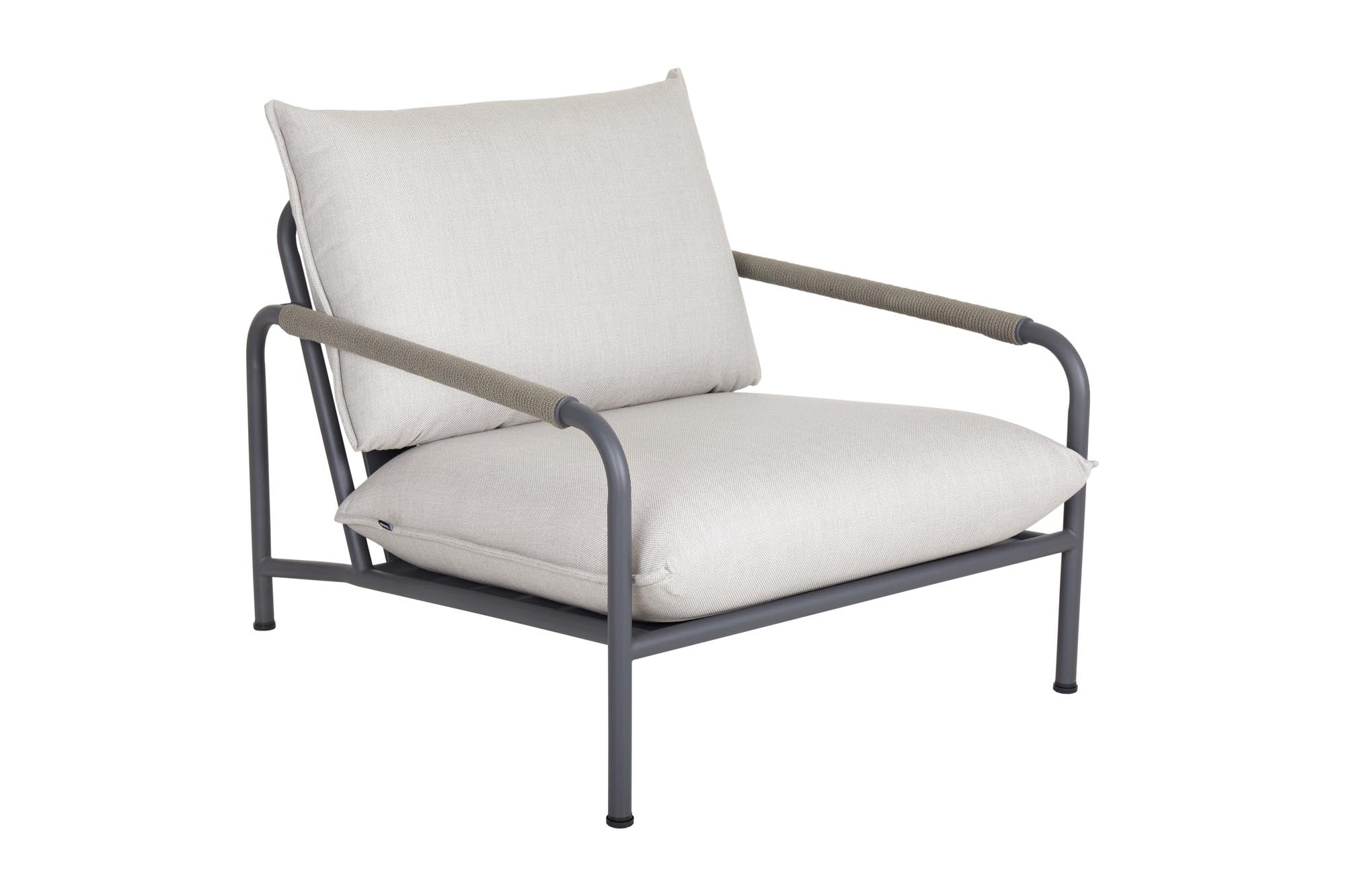 Lounge Sessel Lerberget in Anthrazit präsentiert im Onlineshop von KAQTU Design AG. Outdoor-Sessel ist von Be Garden
