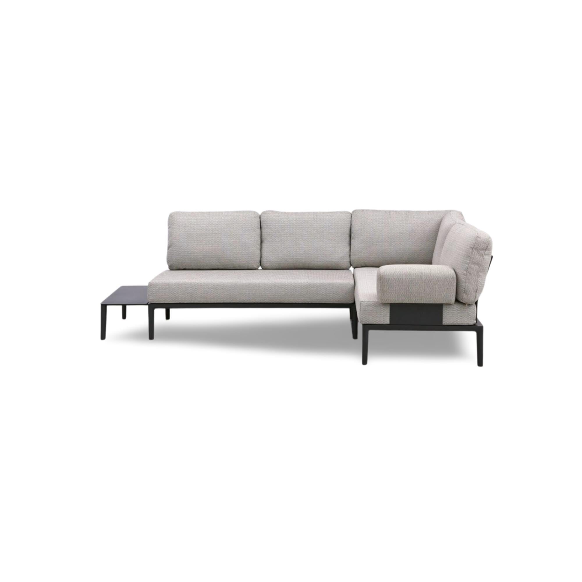 Elegantes modulares Garten-Loungeset Fiore für 4 Personen, inklusive Beistelltisch, perfekt für gesellige Abende im Freien.