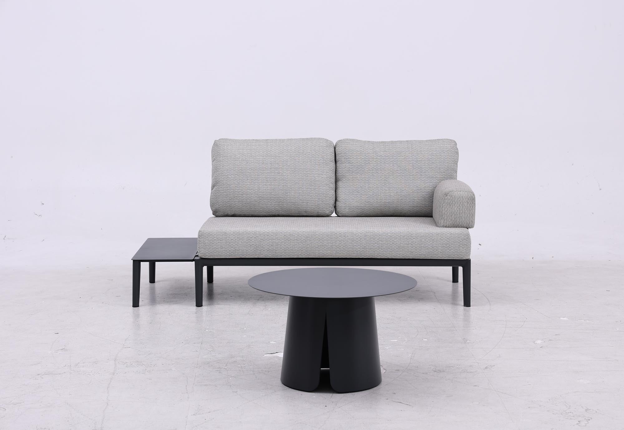 Elegantes 2-Sitzer Loungeset Fiore von Be Garden, modulares Design in Anthrazit, perfekt für stilvolle Entspannung im Garten.