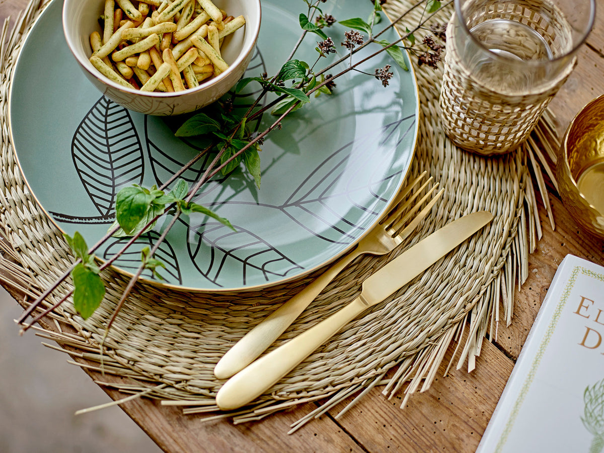 Frea Cutlery, Gold, Stainless Steel in Gold präsentiert im Onlineshop von KAQTU Design AG. Besteckset ist von Bloomingville