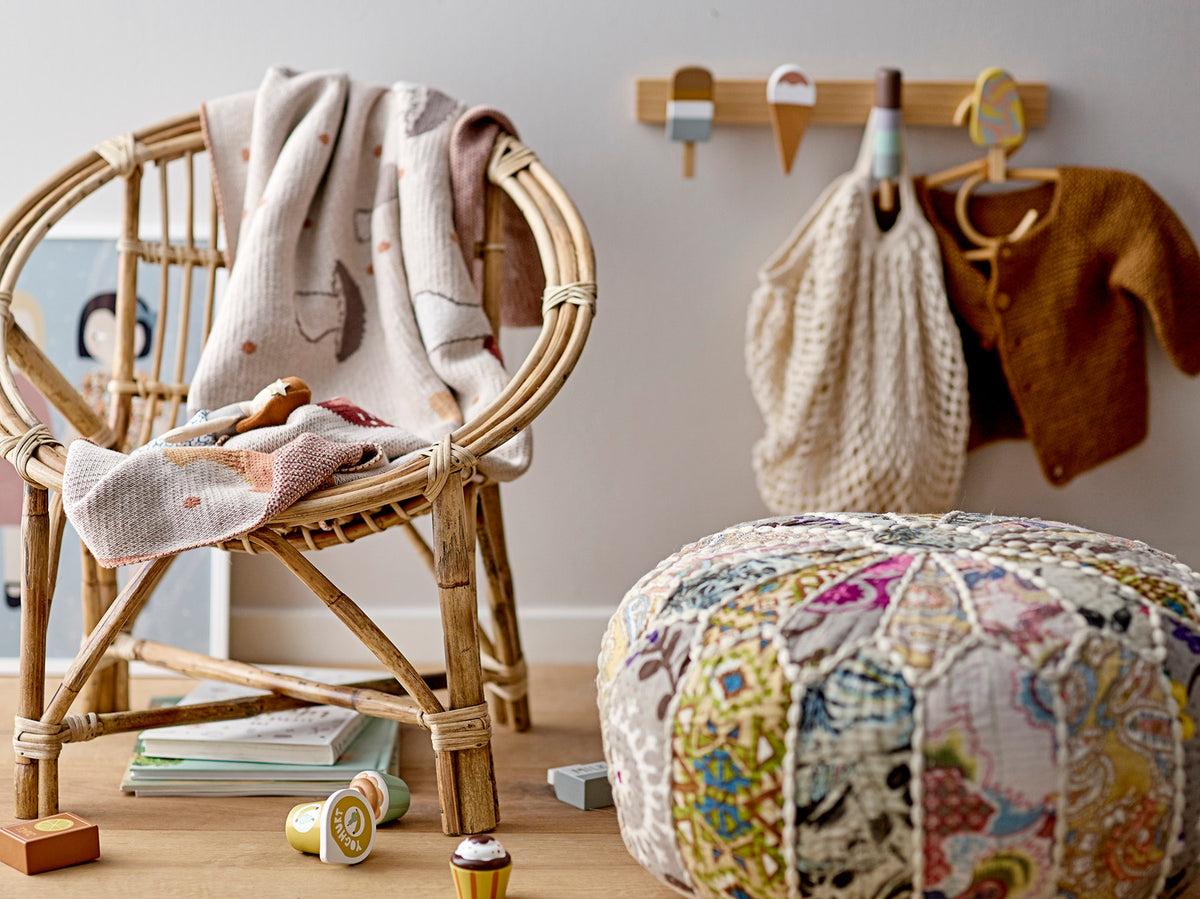 Aranya Aufhänger, Natur, Rattan in Nature präsentiert im Onlineshop von KAQTU Design AG. Kleiderbügel ist von Bloomingville Mini