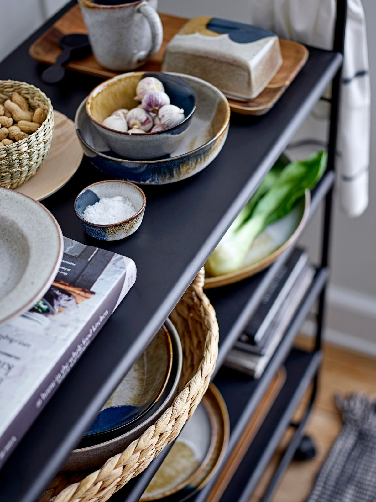 Jules Butterdose von Bloomingville in Grau, Steingut mit mehrfarbiger Glasur