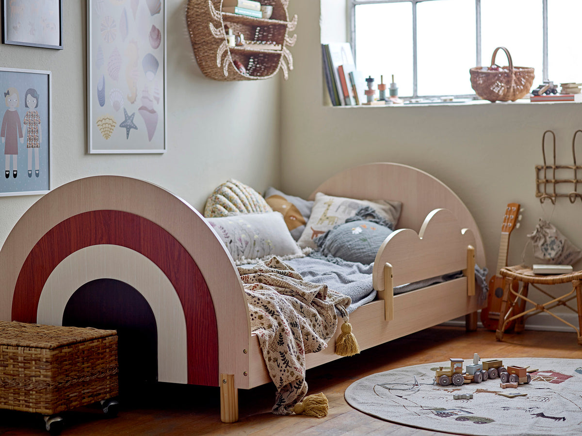 Charli Juniorbett, Braun, MDF in Brown präsentiert im Onlineshop von KAQTU Design AG. Bett ist von Bloomingville Mini