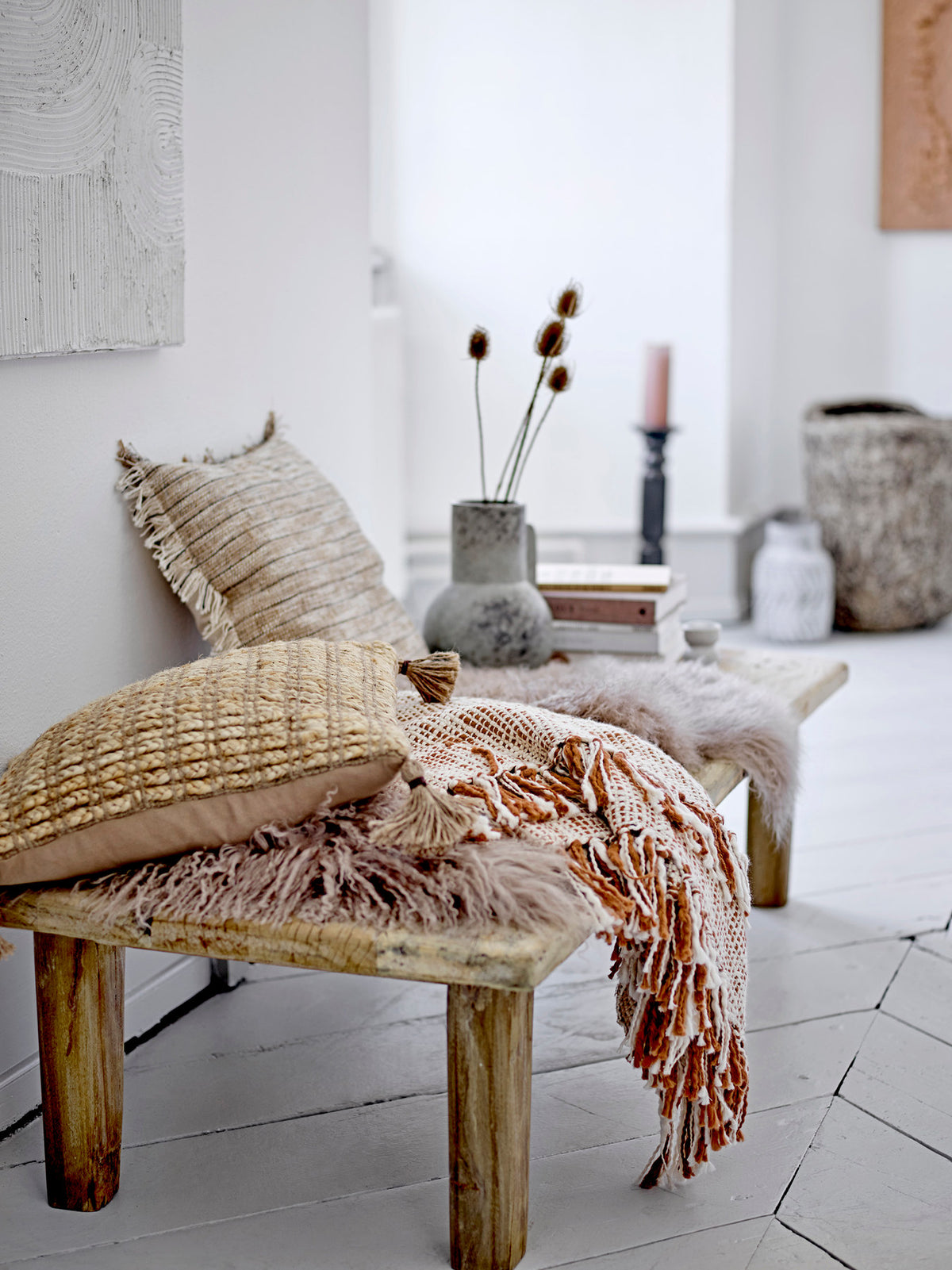 Tias Vase, Grau, Keramik in Grey präsentiert im Onlineshop von KAQTU Design AG. Vase ist von Bloomingville