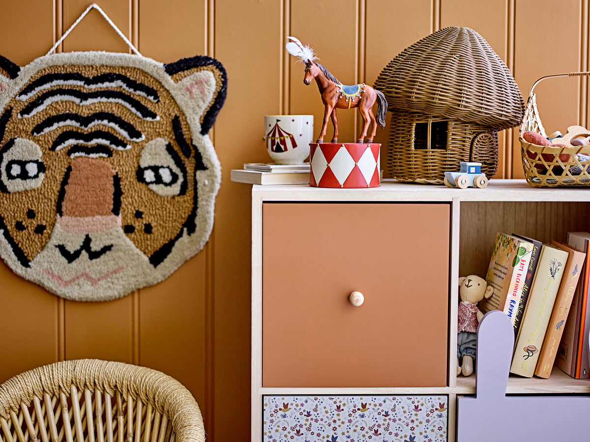 Flor Deko, Rot, Polyresin in Red präsentiert im Onlineshop von KAQTU Design AG. Kunstgegenstände ist von Bloomingville Mini