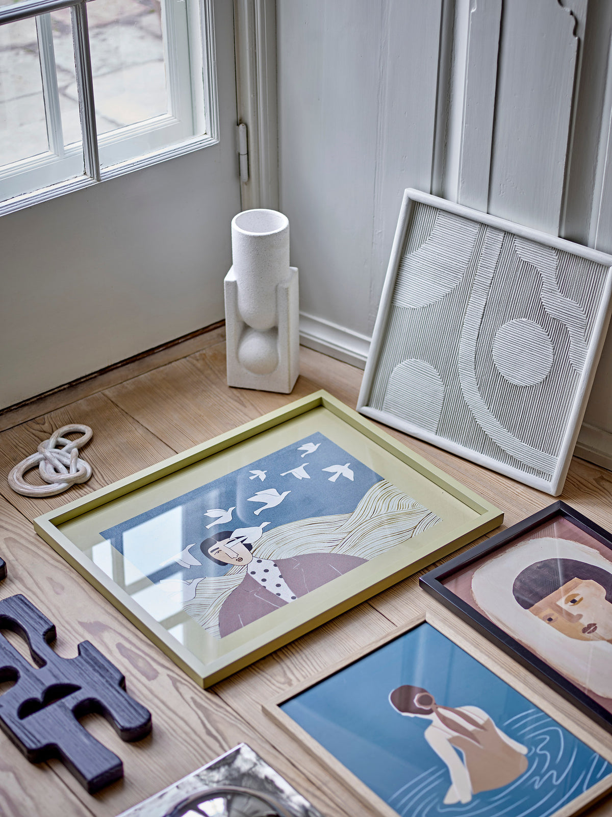 Wanddekoration Sifan von Bloomingville in Beige aus Polyresin und Eisen, kleines Dekoobjekt mit schlichter Form für die Wandgestaltung