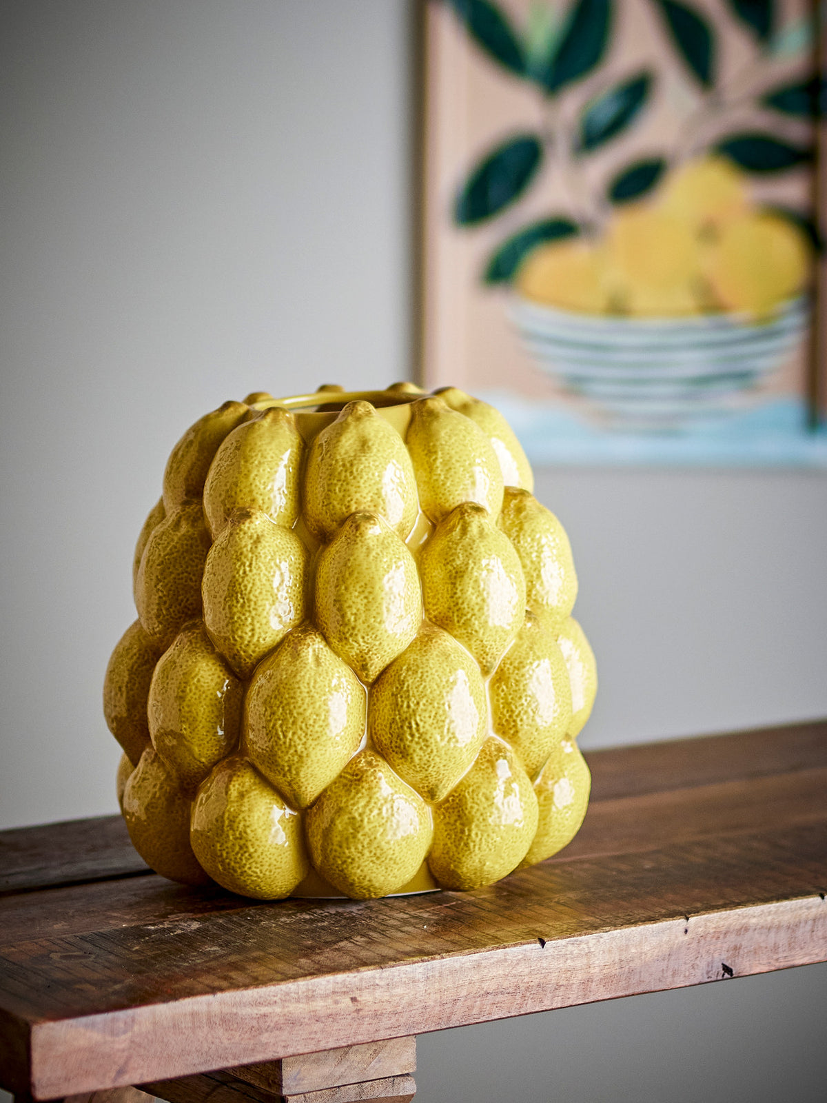Limone Vase, Gelb, Steingut in Yellow präsentiert im Onlineshop von KAQTU Design AG. Vase ist von Creative Collection