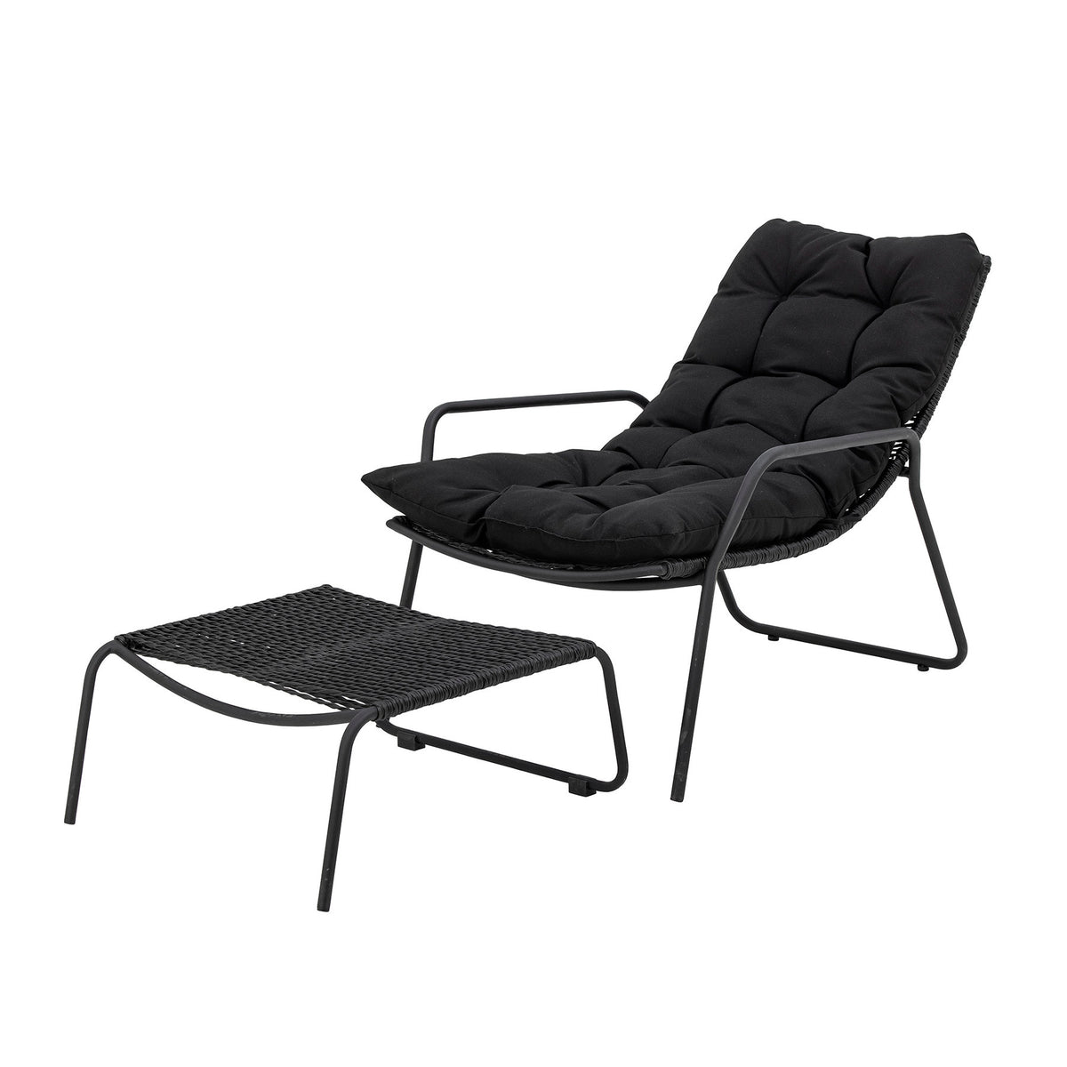 Boel Liegestuhl, Schwarz, Metall in Black präsentiert im Onlineshop von KAQTU Design AG. Outdoor-Sessel mit Armlehnen ist von Bloomingville