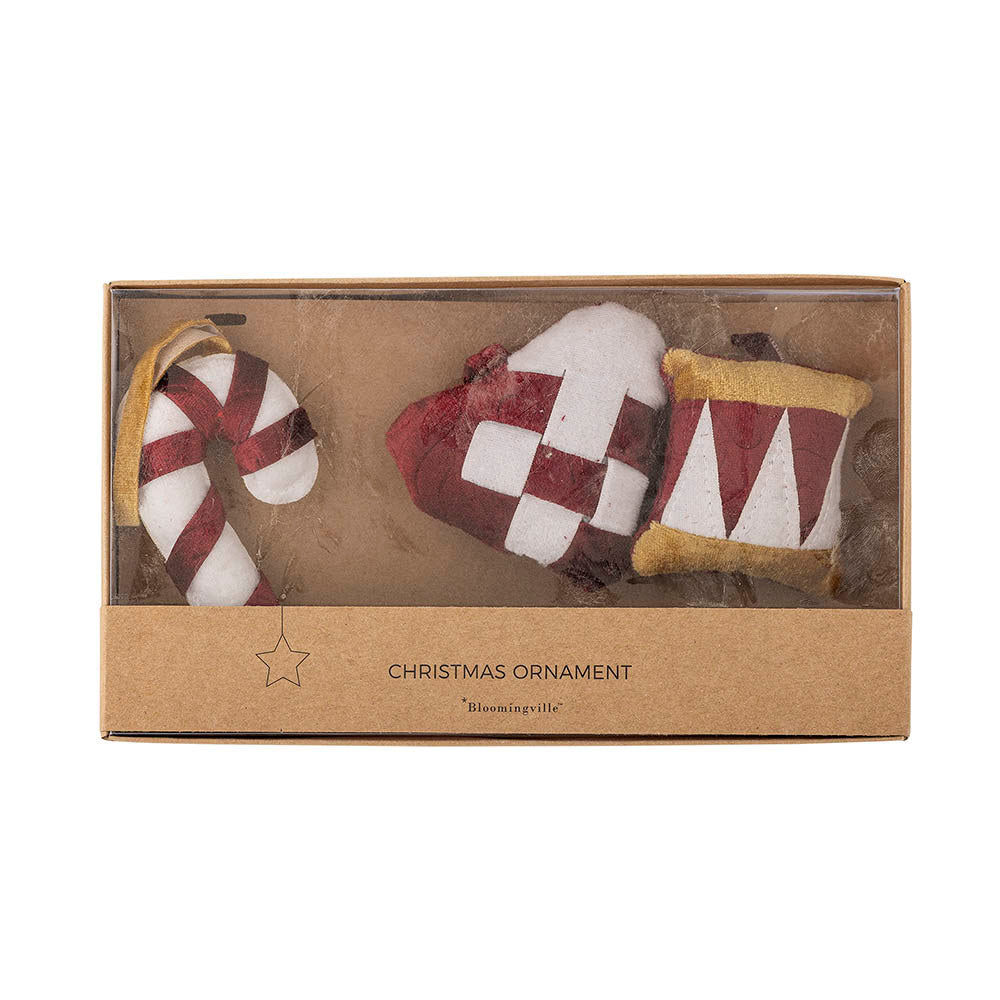Velua Ornament, Rot, Polyester in Red präsentiert im Onlineshop von KAQTU Design AG. Ornament ist von Bloomingville