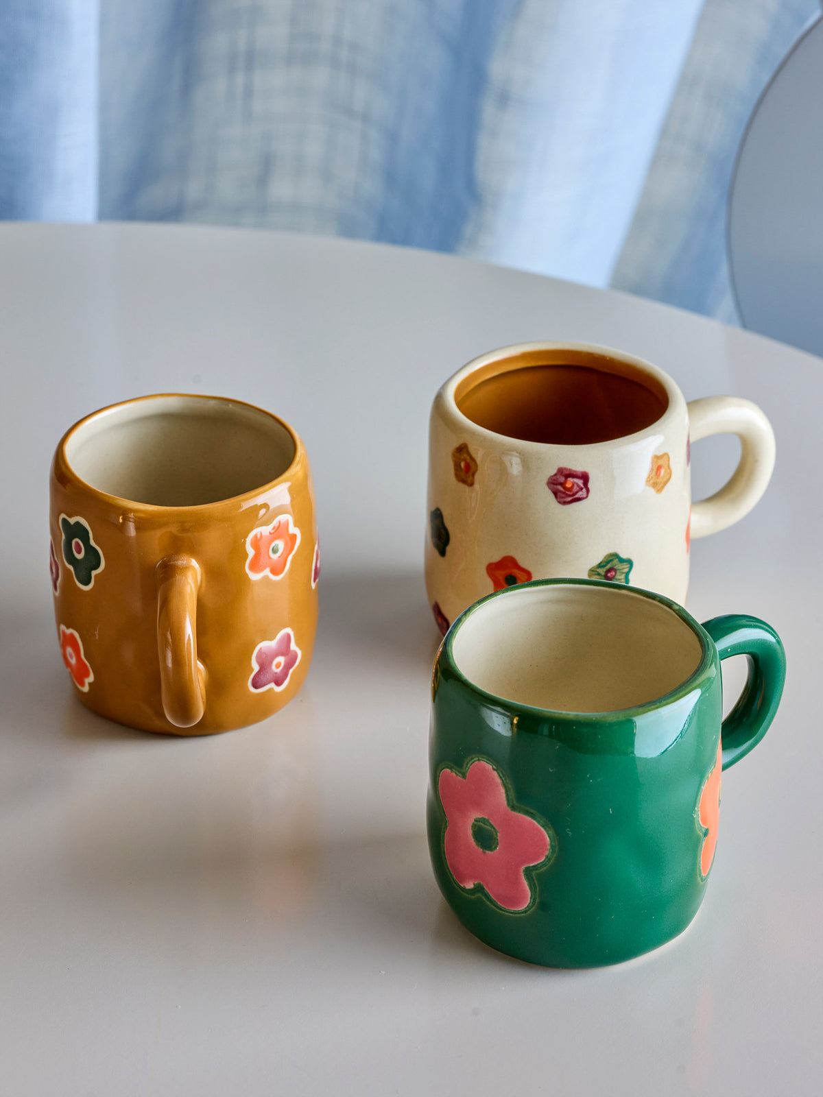 Addy Tasse, Braun, Steingut in Brown präsentiert im Onlineshop von KAQTU Design AG. Tasse ist von Bloomingville Mini