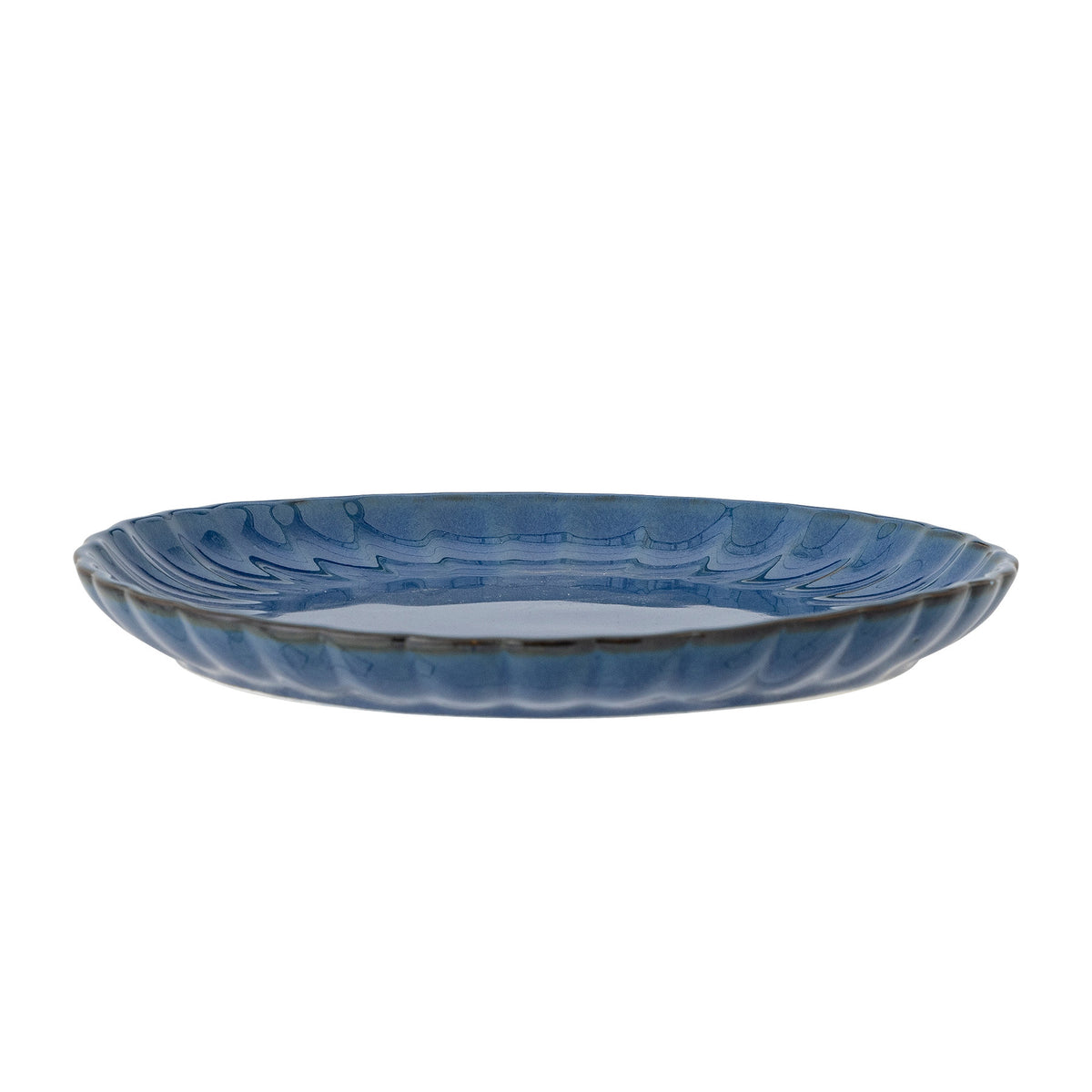 Latina Teller, Blue, Steingut in Blau präsentiert im Onlineshop von KAQTU Design AG. Teller ist von Bloomingville