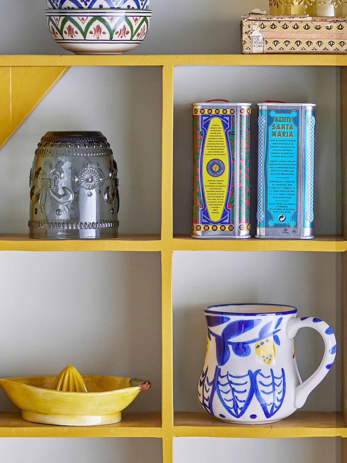 Maxima Becher, Blue, Steingut in Blau präsentiert im Onlineshop von KAQTU Design AG. Tasse ist von Creative Collection