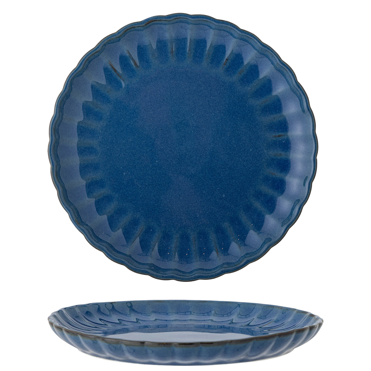 Latina Teller, Blau, Steingut in Blau präsentiert im Onlineshop von KAQTU Design AG. Teller ist von Bloomingville