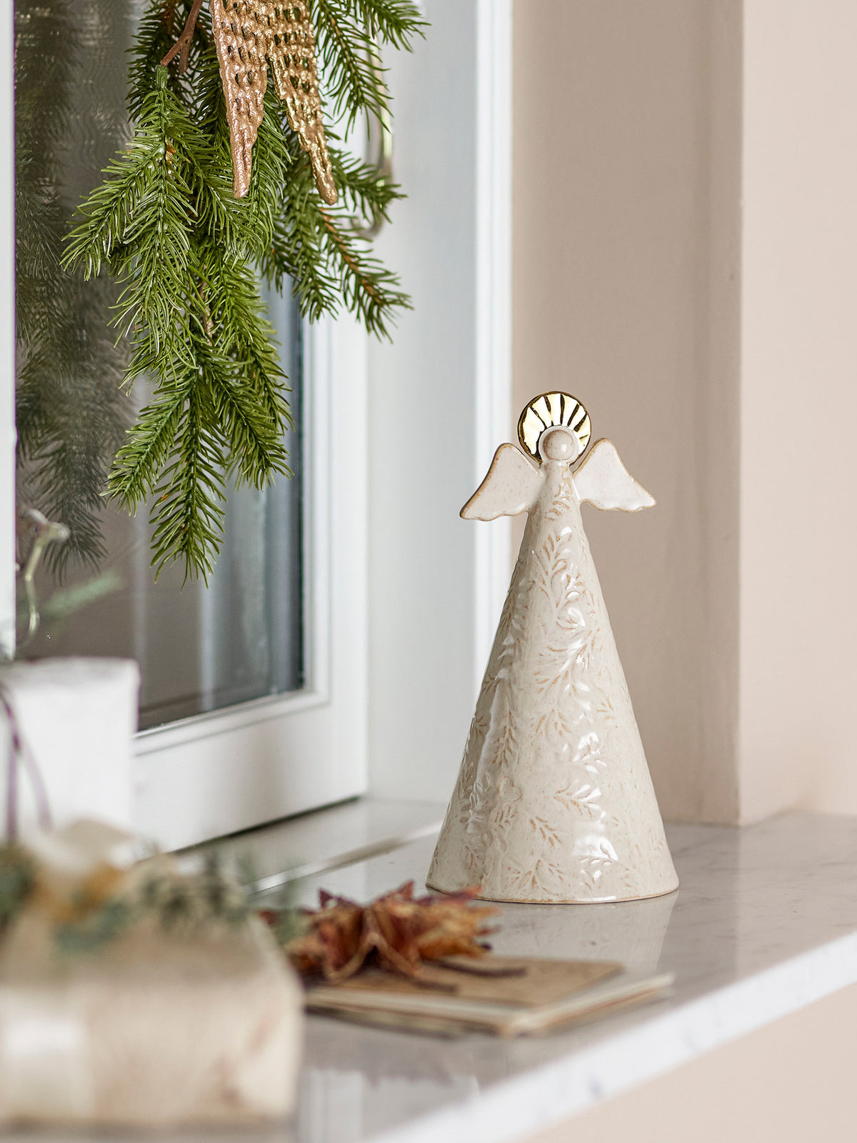 Liza Deko, Natur, Steingut in Natur präsentiert im Onlineshop von KAQTU Design AG. Kunstgegenstände ist von Bloomingville
