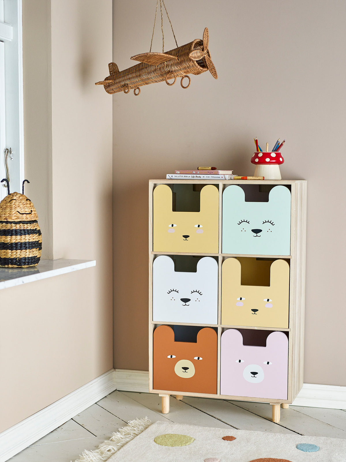 Calle Bücherregal mit Schubladen, Natur, Paulownia in Natur präsentiert im Onlineshop von KAQTU Design AG. Standregal ist von Bloomingville Mini