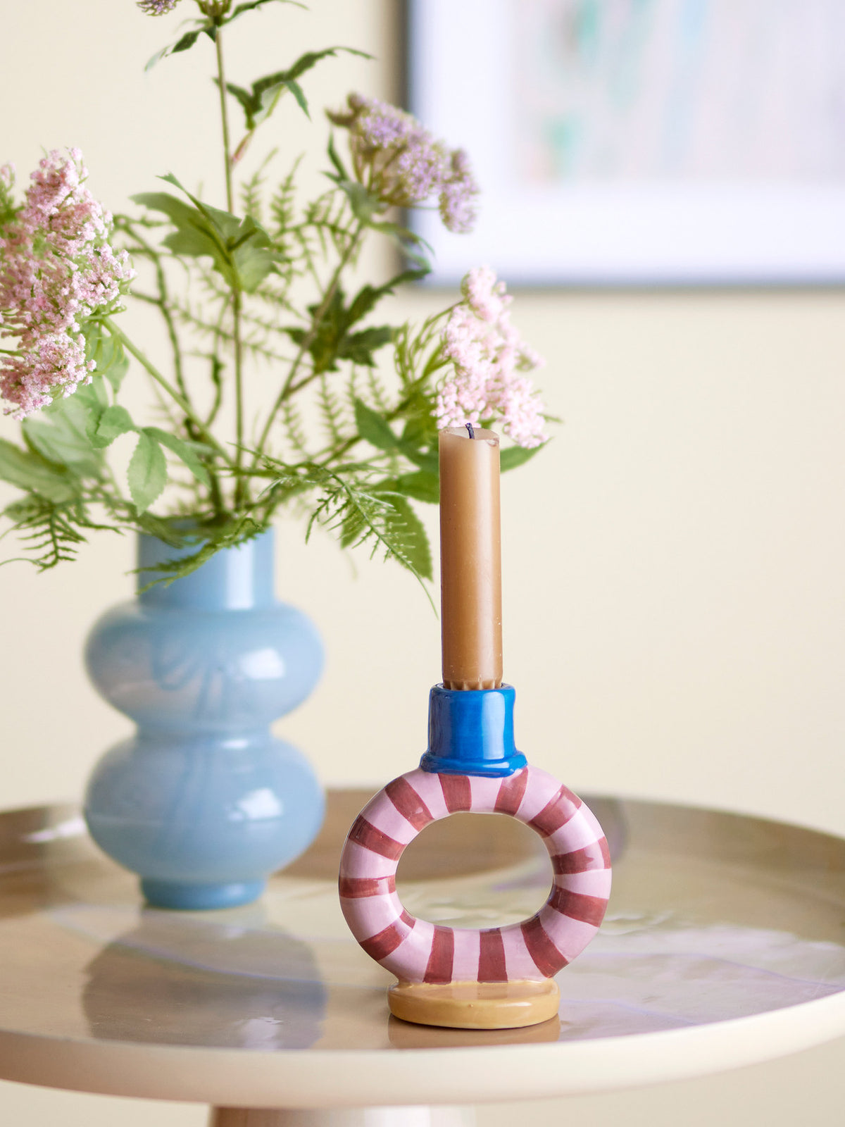Tacana Kerzenhalter, Blau, Steingut in Blau präsentiert im Onlineshop von KAQTU Design AG. Kerzenständer ist von Bloomingville