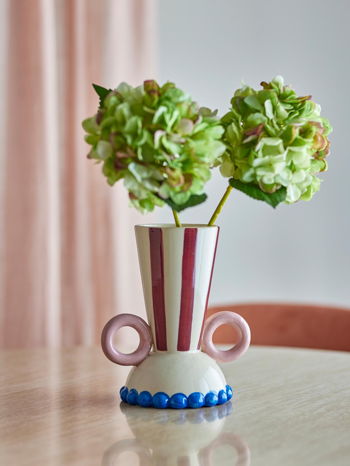 Hyldia Vase, Bunt, Steingut in Multi präsentiert im Onlineshop von KAQTU Design AG. Vase ist von Bloomingville