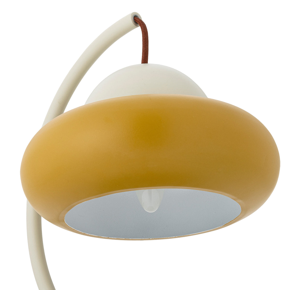 Weisse Bubble Tischlampe aus Eisen von Bloomingville mit geschwungenem Arm und rundem Lampenschirm, braunes Kabel sichtbar, skulpturale Form