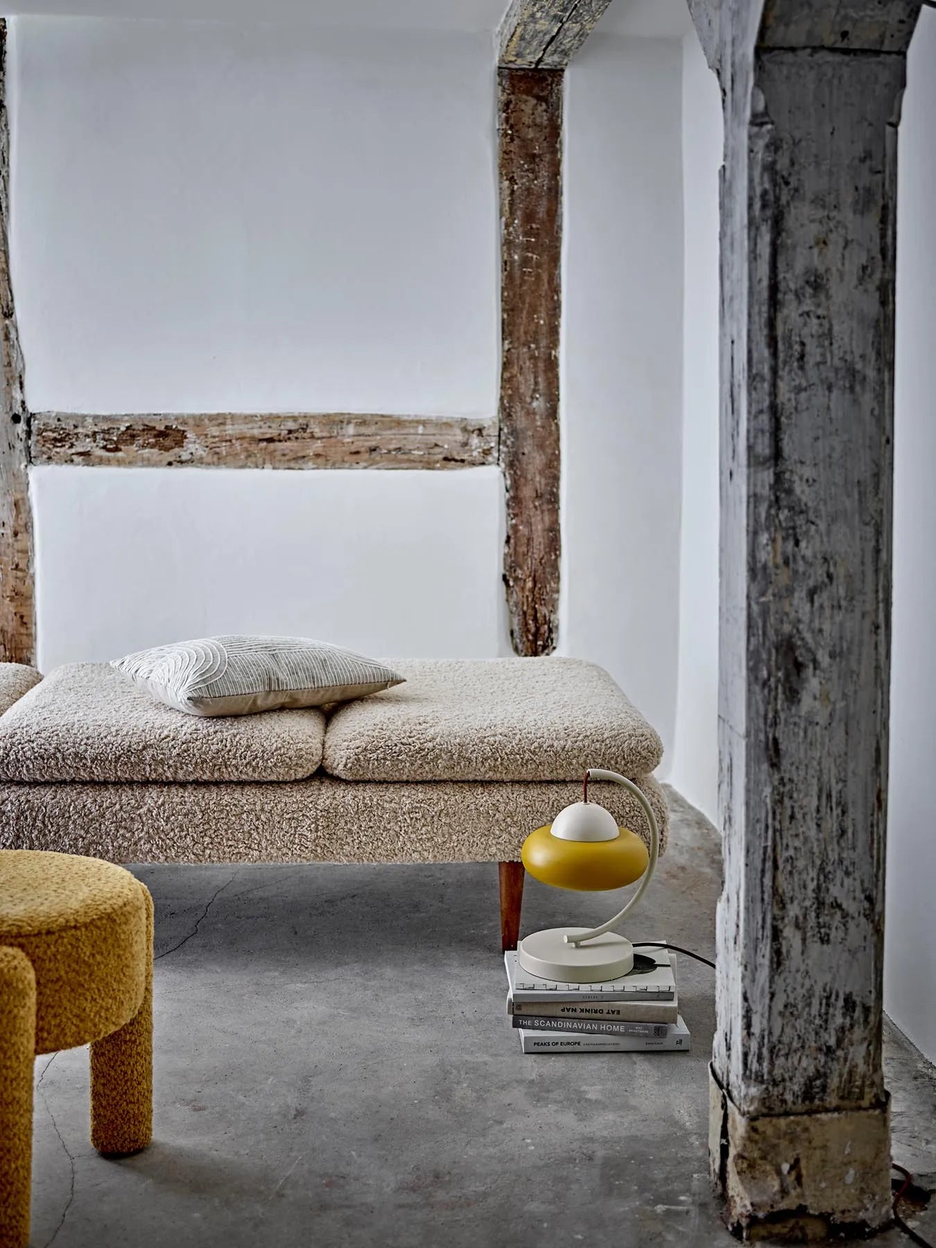 Bubble Tischlampe, Natur, Metall in Natur präsentiert im Onlineshop von KAQTU Design AG. Tischleuchte ist von Bloomingville