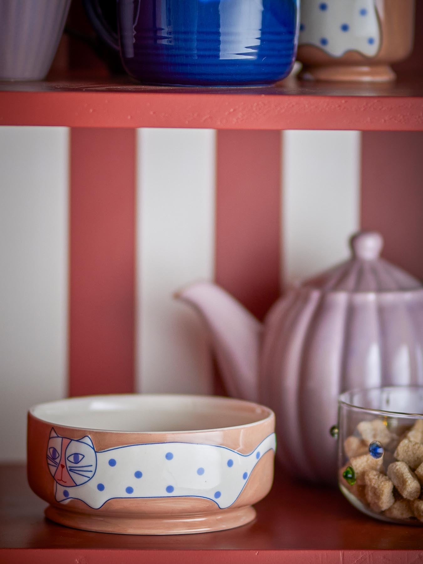 Missy Schale, Braun, Steingut in Braun präsentiert im Onlineshop von KAQTU Design AG. Schale ist von Bloomingville