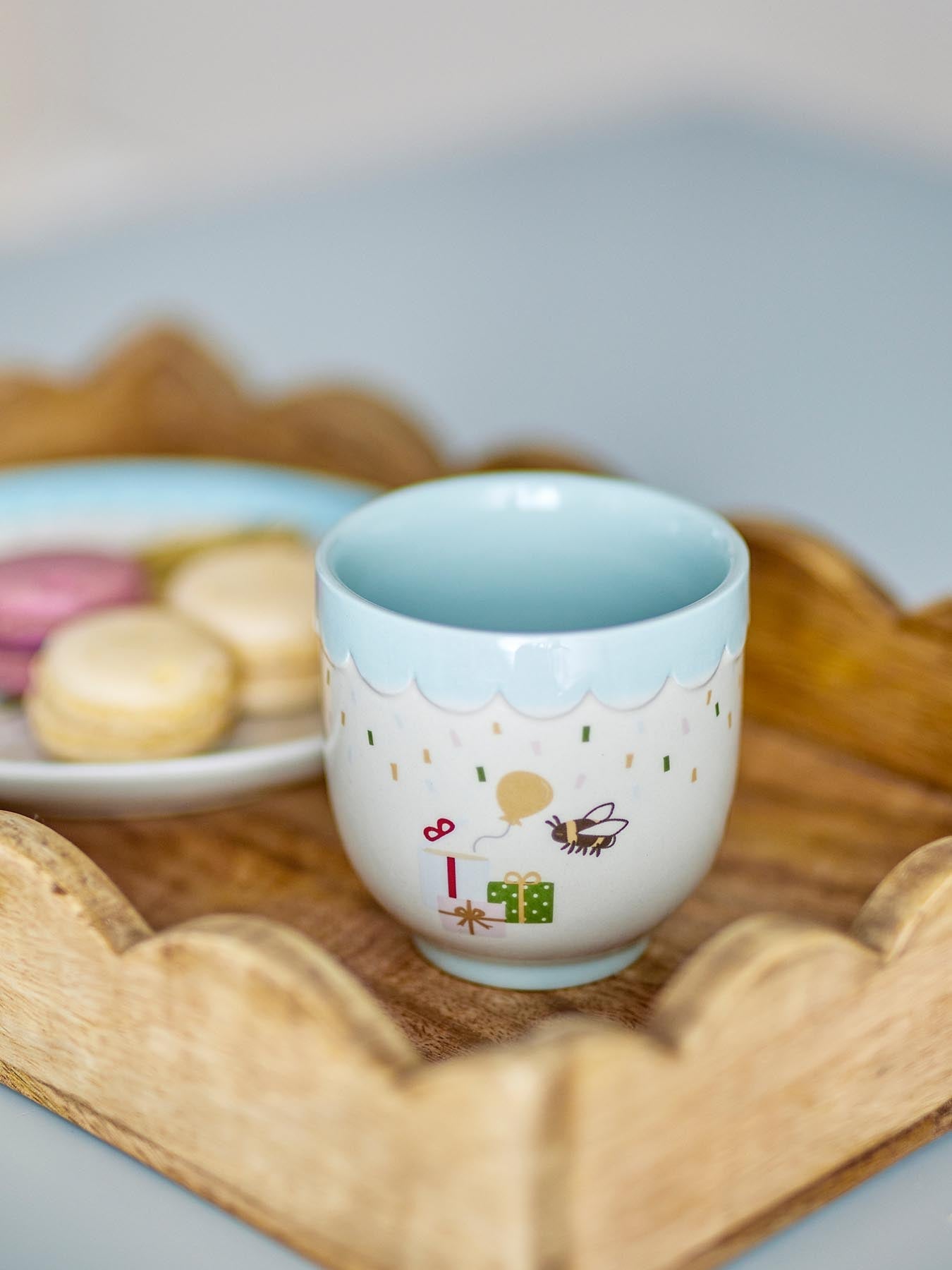Celebrate Tasse, Blau, Steingut in Blau präsentiert im Onlineshop von KAQTU Design AG. Tasse ist von Bloomingville Mini