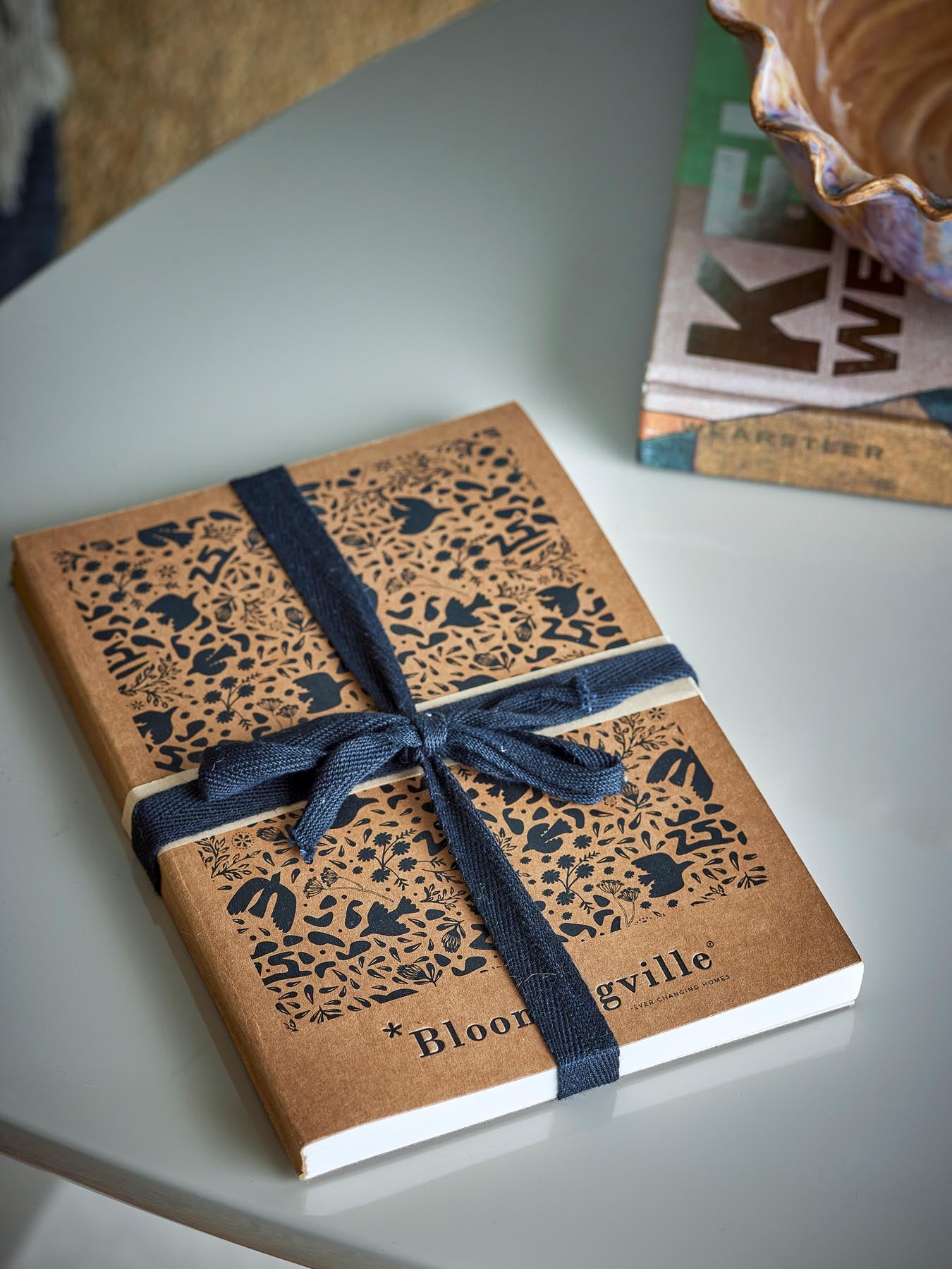 Anniversary Notizbuch, Braun, FSC®Mix, Paper in Braun präsentiert im Onlineshop von KAQTU Design AG. Büromaterial ist von Bloomingville