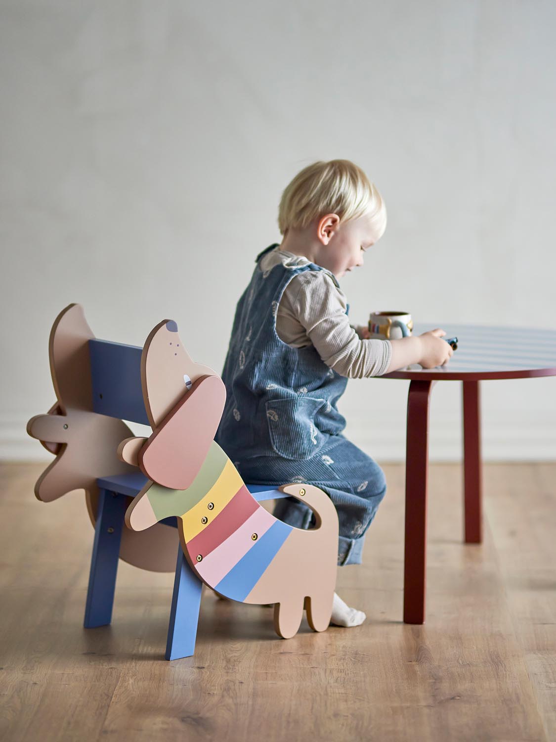 Liova Tisch, Bunt, FSC®100%, MDF in Multi präsentiert im Onlineshop von KAQTU Design AG. Couchtisch ist von Bloomingville Mini